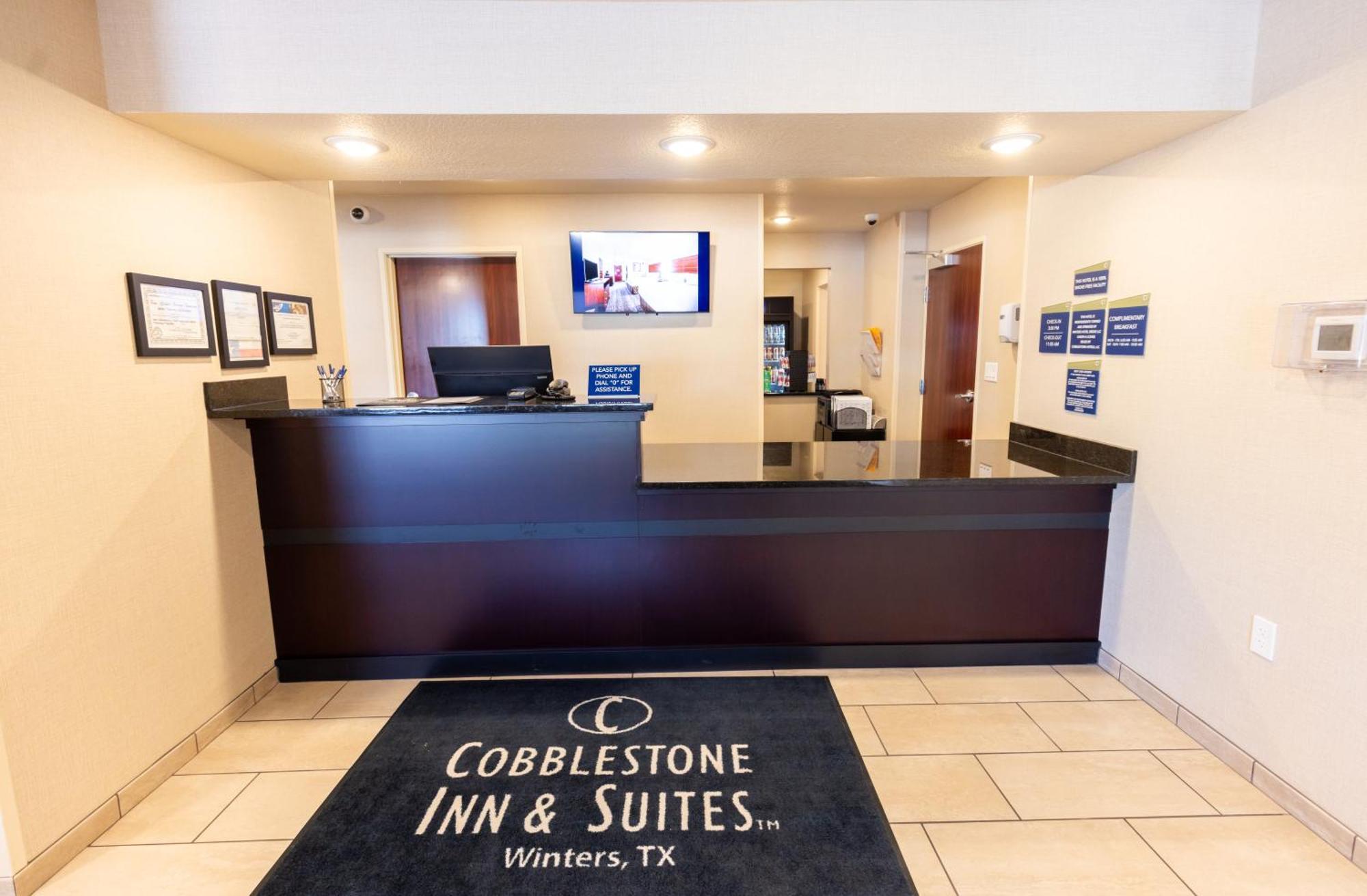 Cobblestone Inn & Suites - Winters Εξωτερικό φωτογραφία